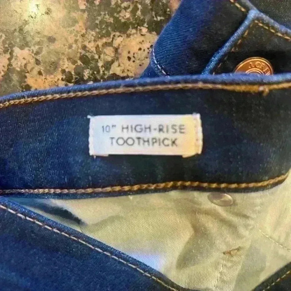 J. Crew ladies high rise toothpick Jean. Size 30. Excellent condition. - Picture 7 of 13